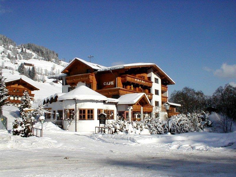 Alpenhotel Wildschoenau B&B Exteriör bild